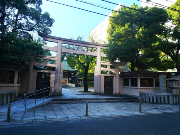 坐摩神社の激レア三輪鳥居