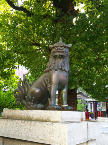 御霊神社の狛犬